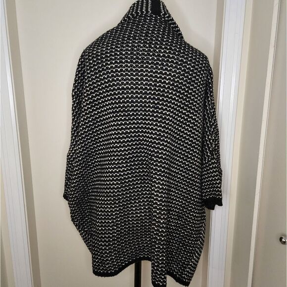 Vintage black & white cardigan - Picture 5 of 10